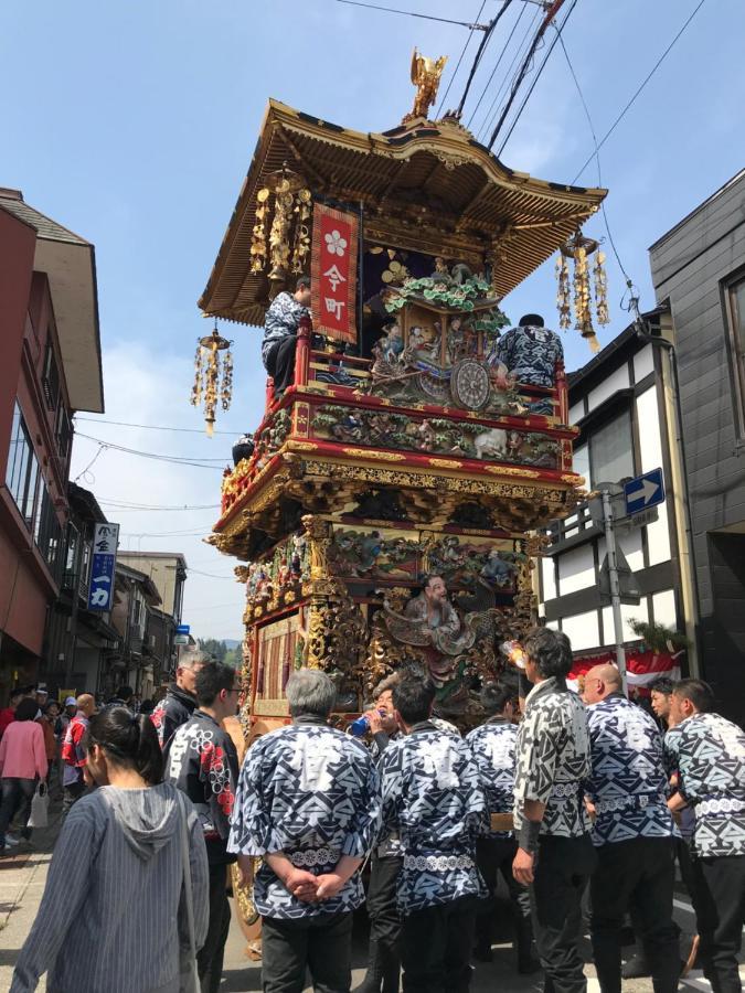 ヨーコのお宿 わくわく Toyama Station Buitenkant foto